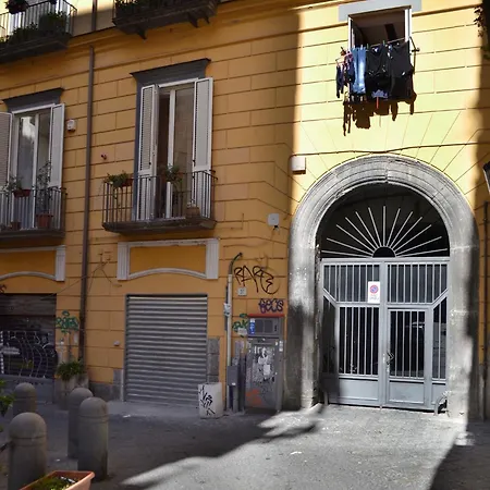 Ecce Homo 28 Bed & Breakfast 4*