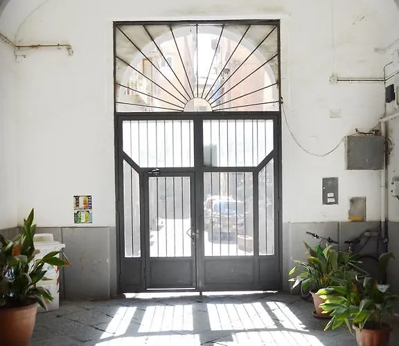 Bed & Breakfast Ecce Homo 28 Neapel