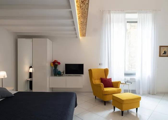 Ecce Homo 28 Bed & Breakfast Neapel